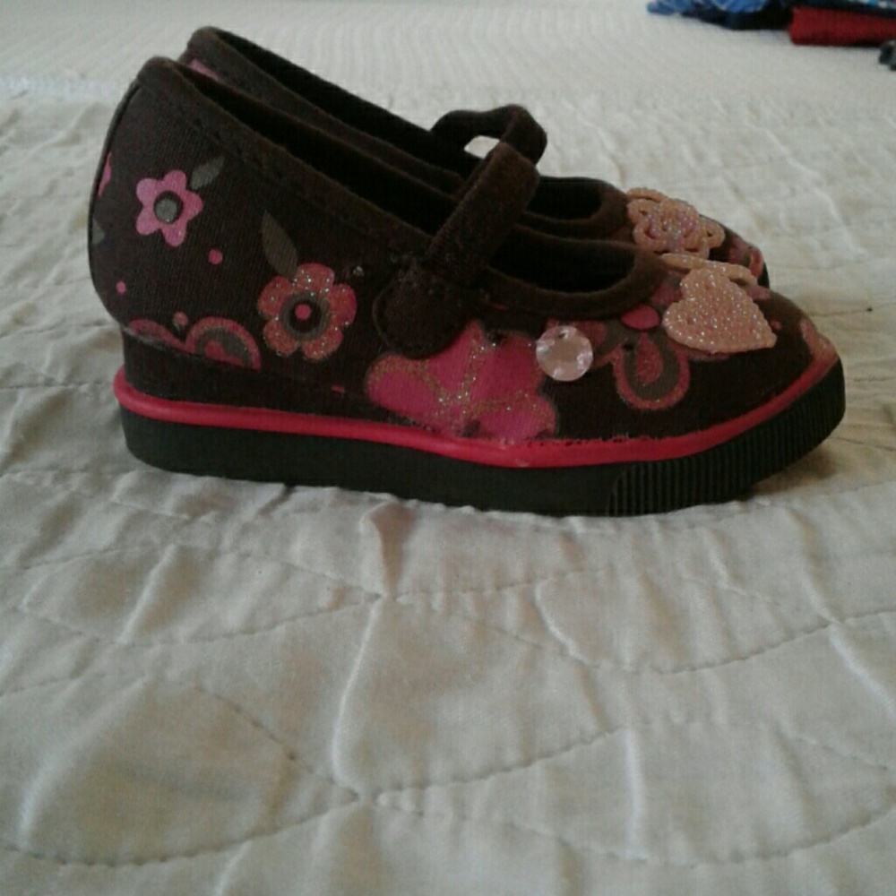 NWOT Light Up Girl Wedges